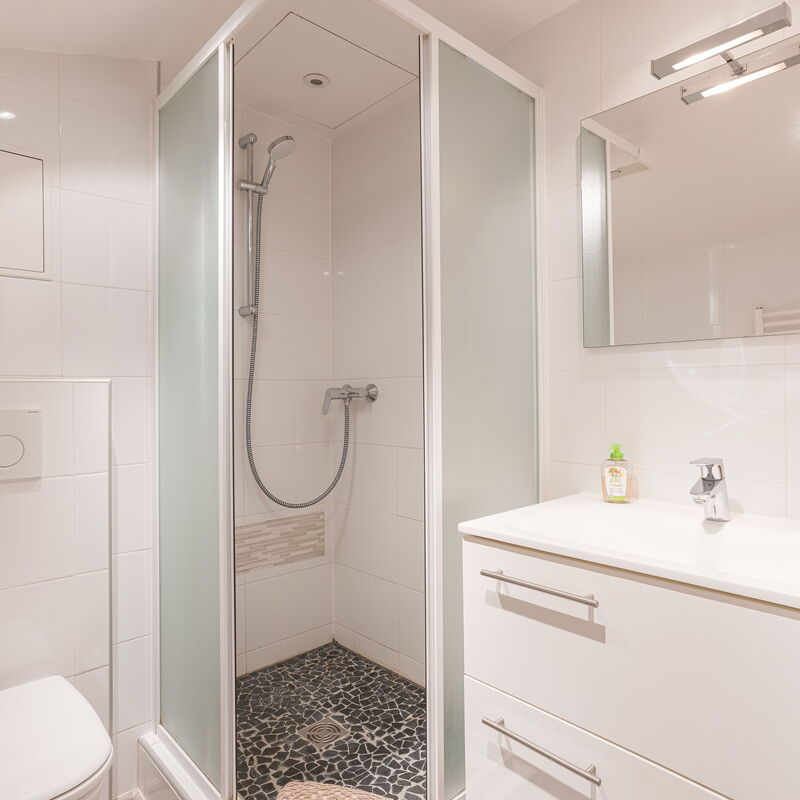 Studio Meynadier: Bathroom