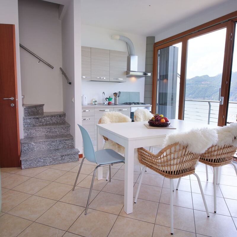 Sunset 180 Perledo: Dining Room, Kitchen