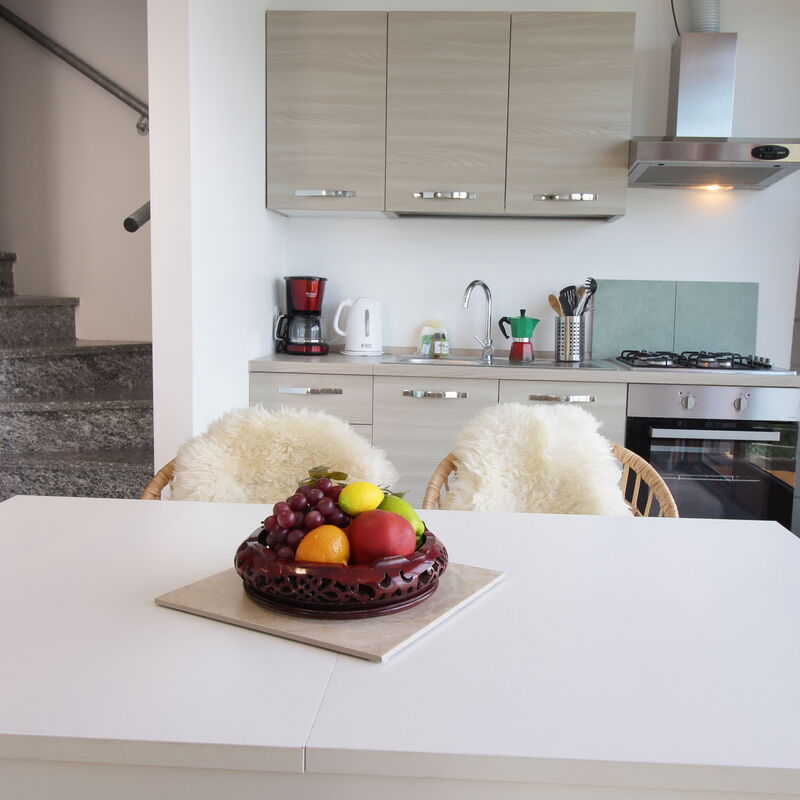 Sunset 180 Perledo: Dining Room, Kitchen