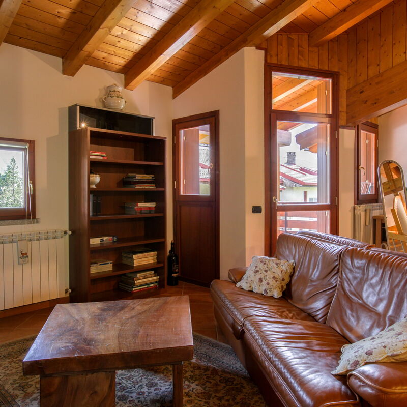 Ski&bike In The Sunny Valley: Dining Room, Kitchen, Living Room, Main Entrance