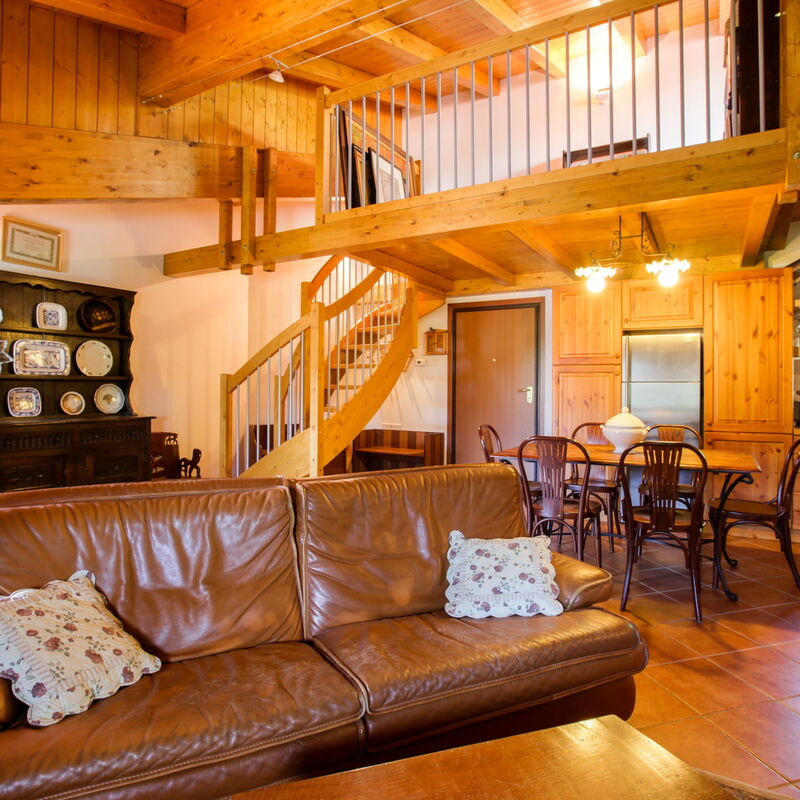 Ski&bike In The Sunny Valley: Dining Room, Kitchen, Living Room, Main Entrance