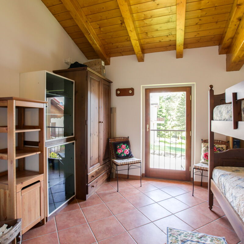 Ski&bike In The Sunny Valley: Bedroom