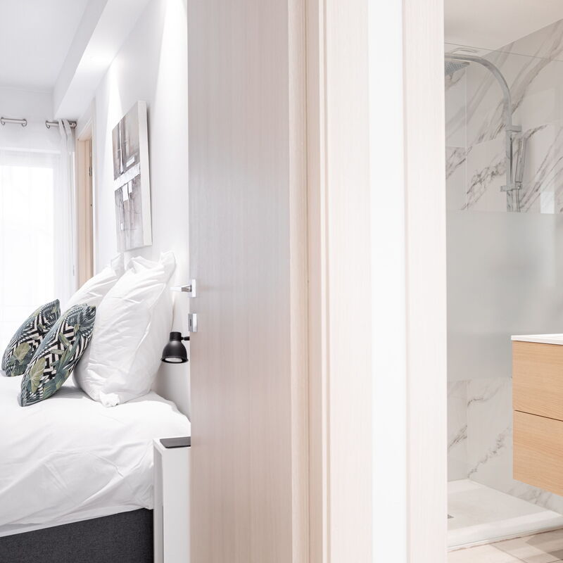 Amazing Apartment With Private Terrace & Full Air Conditioning - Walk To The Beach, La Croisette!: Salle de bain