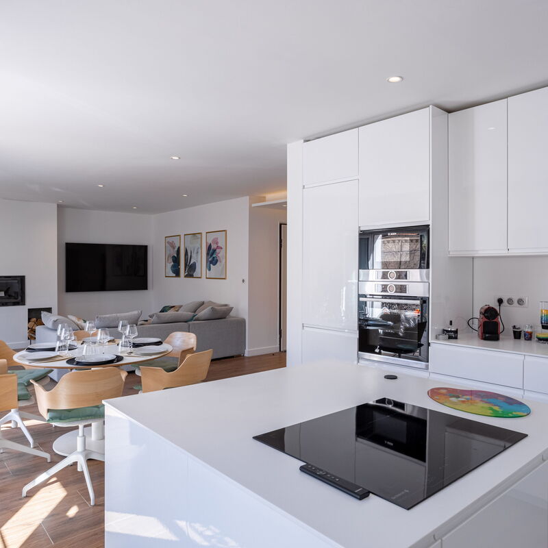 Luxury Apt With Balcony On Famous Rue D'antibes!: Cuisine, Salon