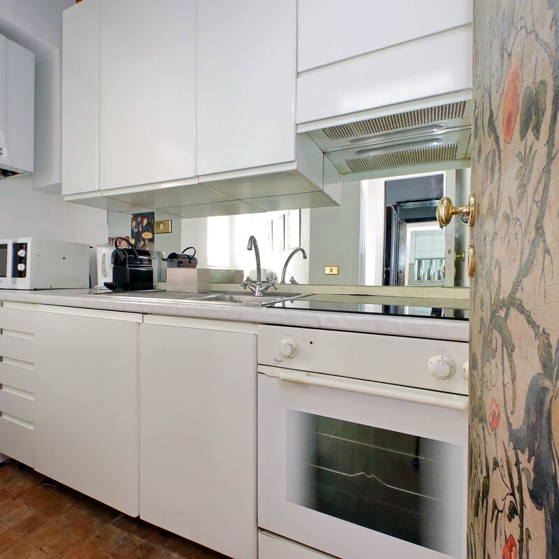 Monolocale a 2 Passi dal Colosseo| Metro: Comfort Studio Apartment next to the Colosseum; Rome, Italy