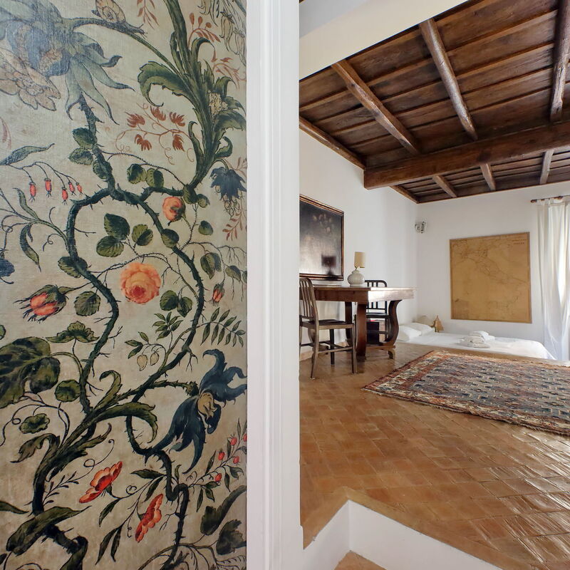 Comfortable Studio, a Few Steps from the Colosseum | Metro: Bedroom, Dining Room, Living Room