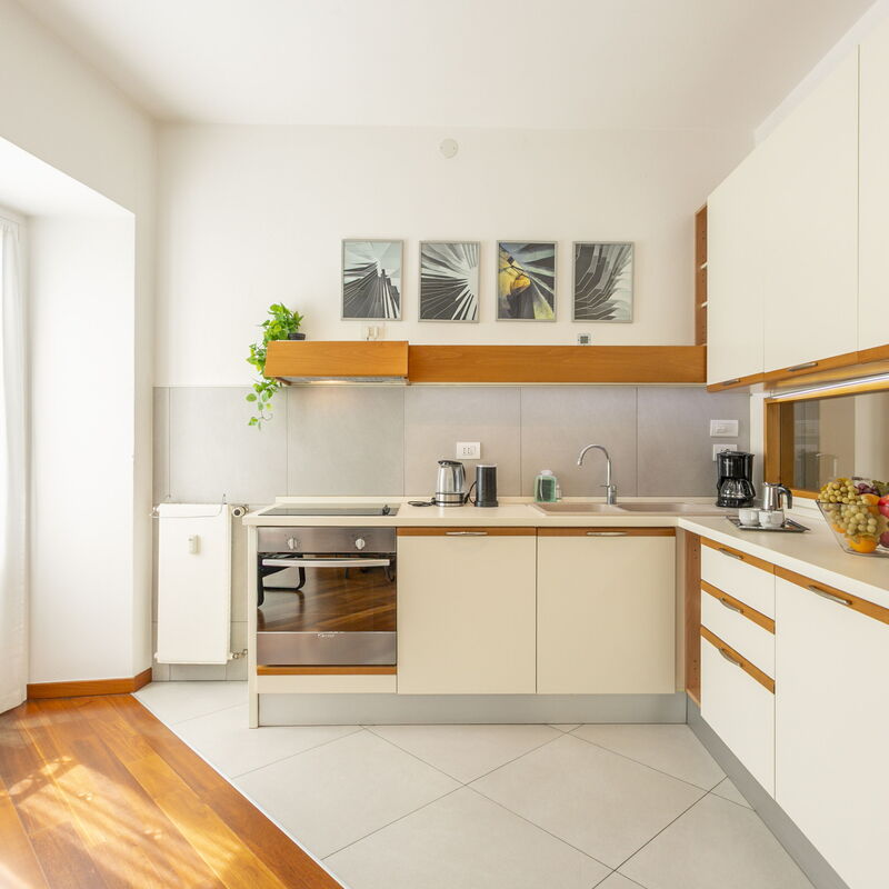 Piazzetta Lake View: Kitchen