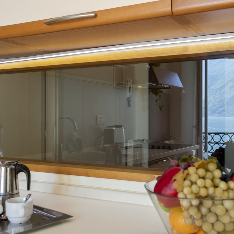 Piazzetta Lake View: Kitchen, Room Detail