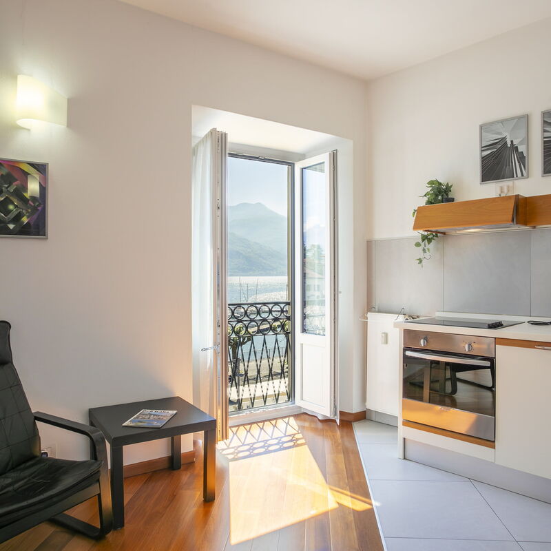 Piazzetta Lake View: Kitchen