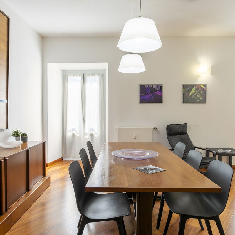 Piazzetta Lake View: Dining Room, Living Room