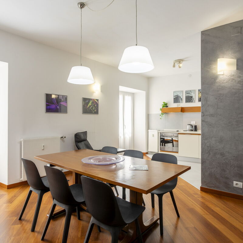 Piazzetta Lake View: Dining Room, Kitchen, Living Room