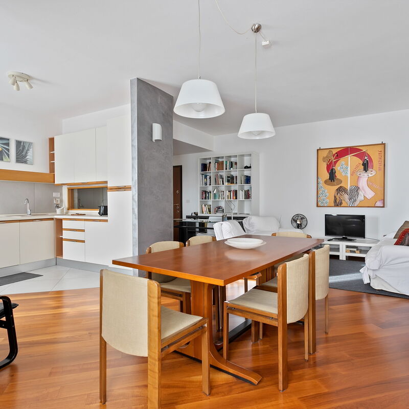 Piazzetta Lake View: Dining Room, Kitchen, Living Room