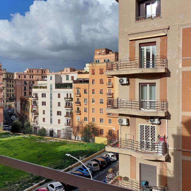 Fidenza: Balcon / Terrasse / Patio, Cuisine, Vues