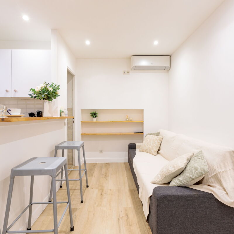 Proche Palais des Festivals, Bel Appartement: Kitchen, Living Room