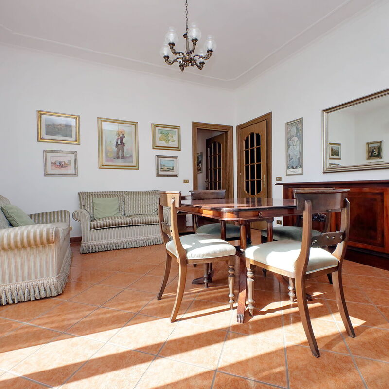 Etruria: Balcon / Terrasse / Patio, Salle à manger, Salon