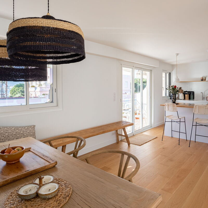 Le Petit Palais: Cuisine, Salon