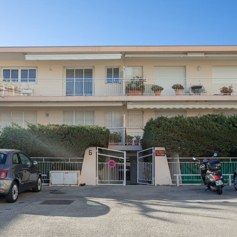 Le Petit Palais: Extérieurs