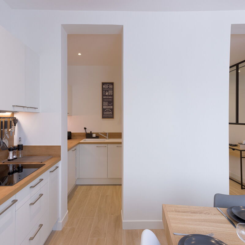 Rue De Bone: Kitchen