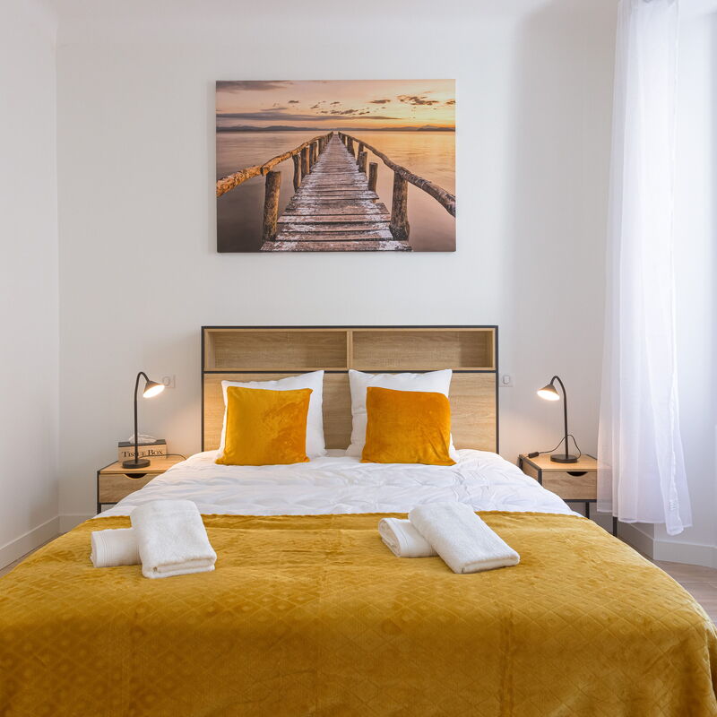 Rue De Bone: Bedroom