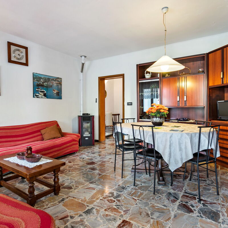 Casa Ambrogio, Family Holiday Home: Dining Room, Living Room
