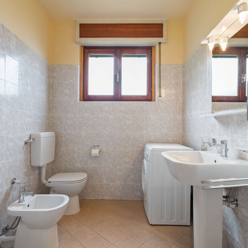 Casa Ambrogio, Family Holiday Home: Bathroom