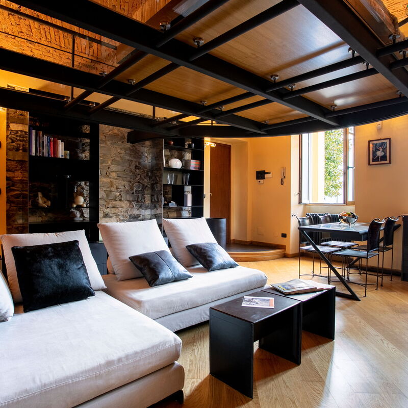 Secret Retreat With Lake View: Dining Room, Kitchen, Living Room