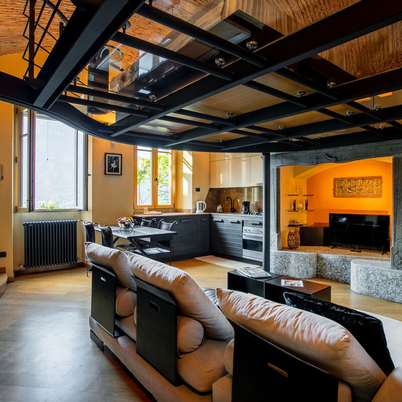 Secret Retreat With Lake View: Dining Room, Kitchen, Living Room