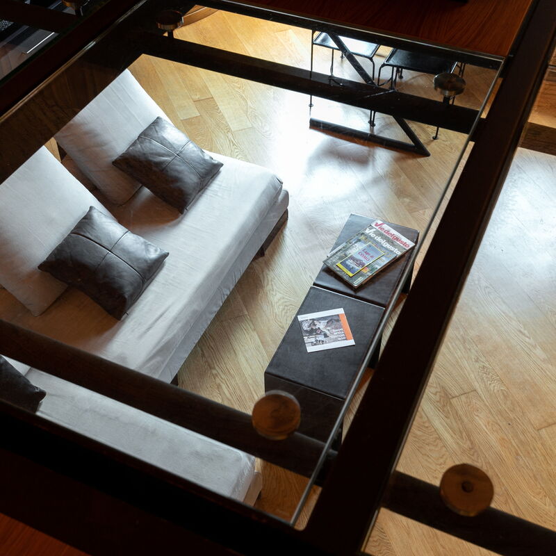 Secret Retreat With Lake View: Room Detail