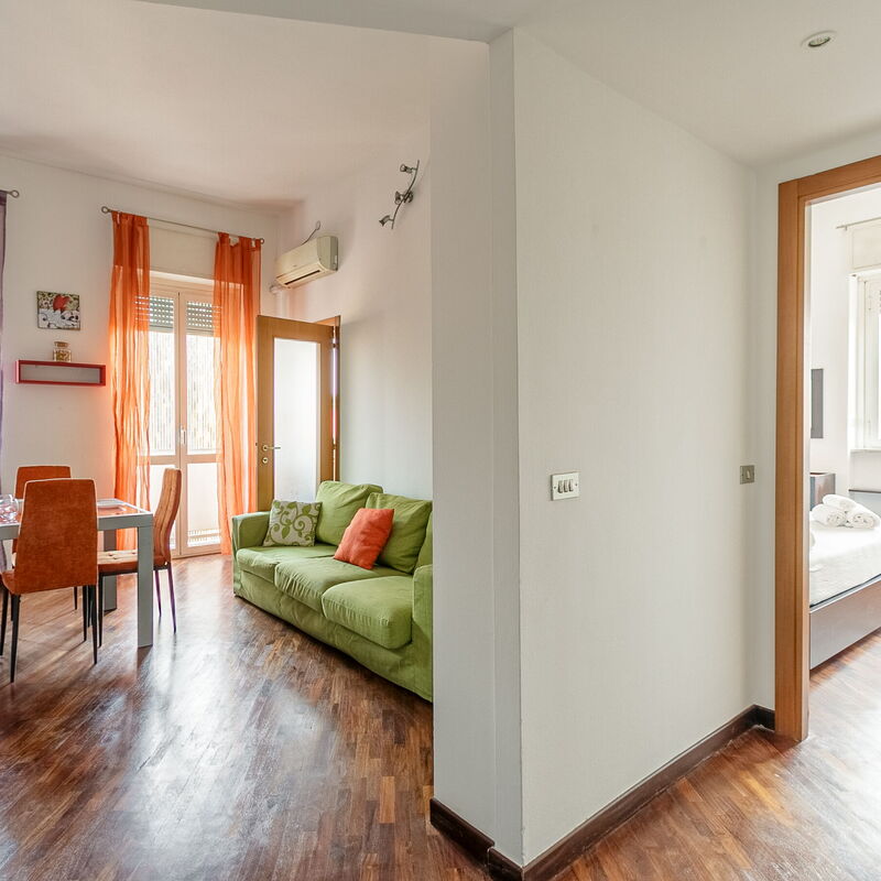 Molise: Bedroom, Living Room