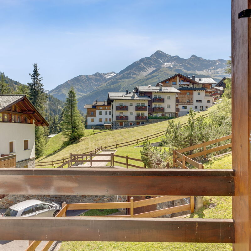 Santa Caterina Isola Apartment: Building Exterior, Main Entrance, Scenic View