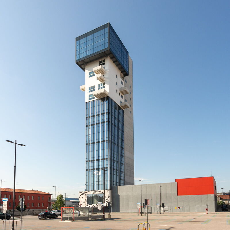 Htm Hybrid Tower Mestre: Extérieurs