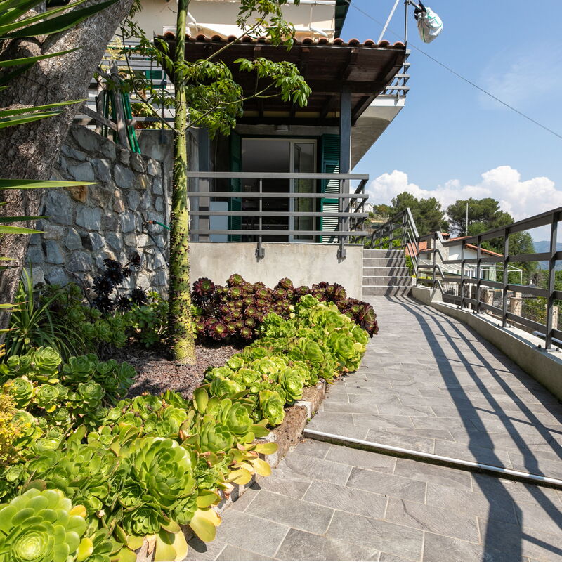 Strada Degli Olandesi - Panoramic Villa: Building Exterior, Spring