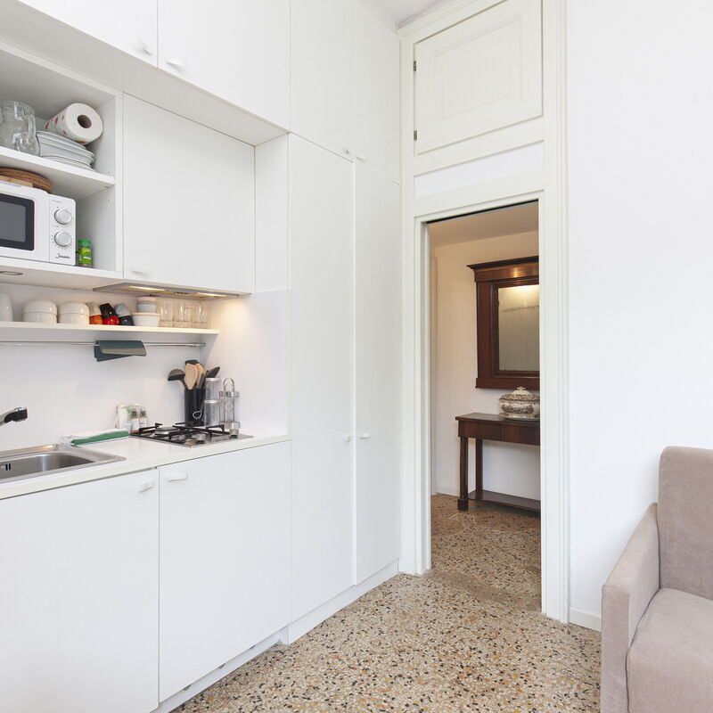 Residence Santa Marta: Cuisine, Salle à manger, Salon