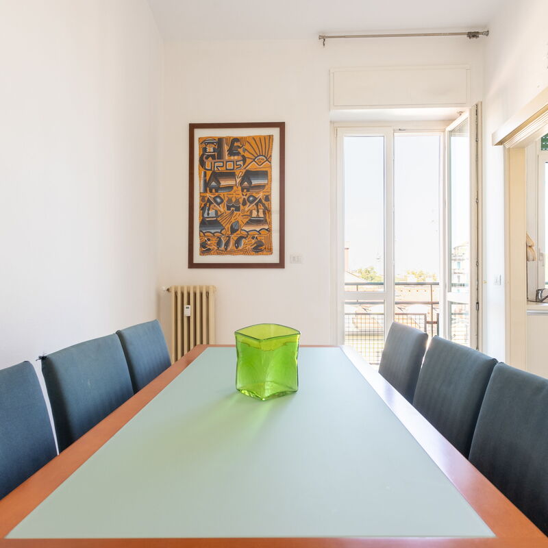 Garibaldi 2 Br Apt by Halldis: Dining Room