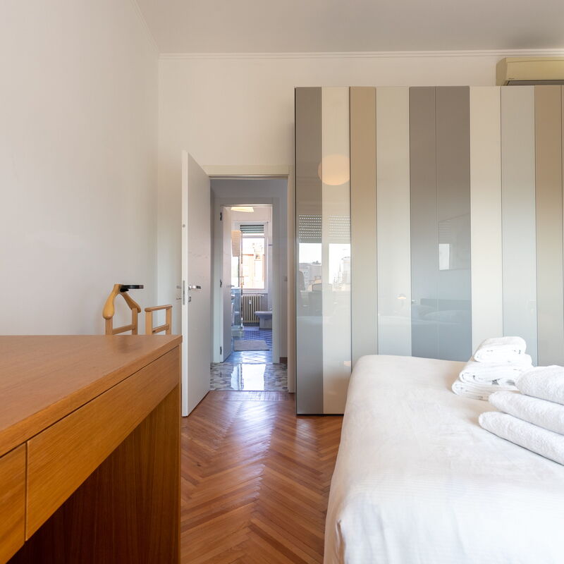 Garibaldi 2 Br Apt by Halldis: Bedroom