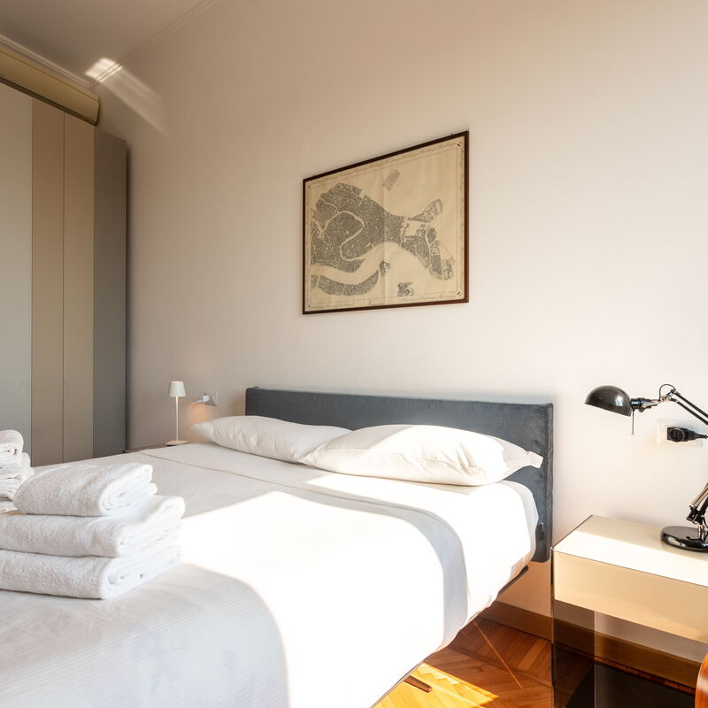 Garibaldi 2 Br Apt by Halldis: Bedroom