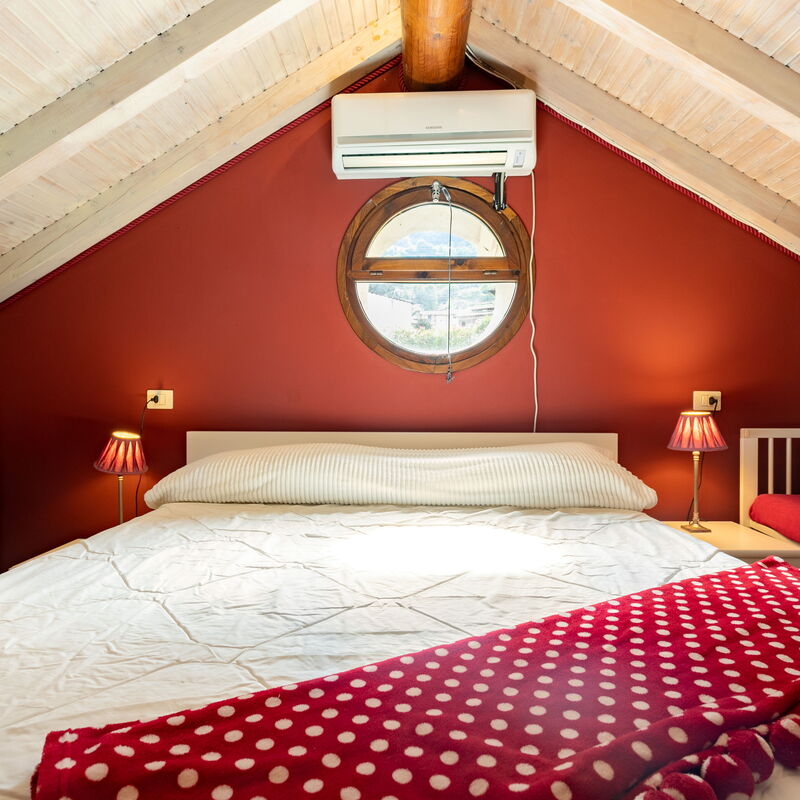 Sailor House Near Lake: Bedroom