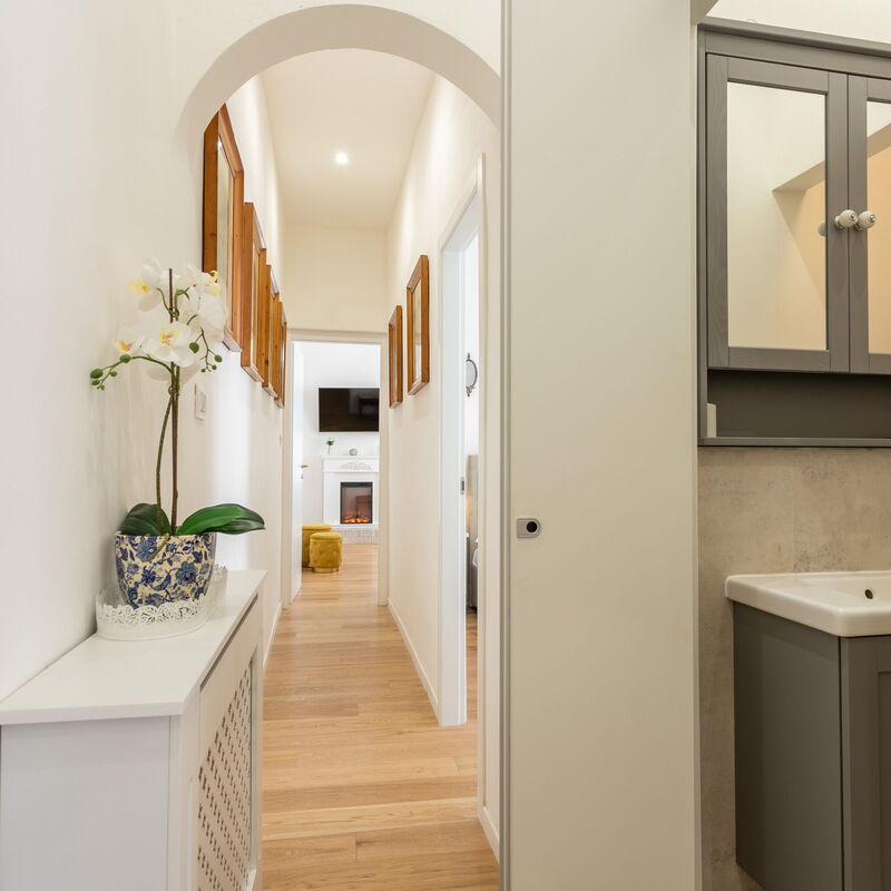 Pearl Of Florence: Bathroom, Room Detail