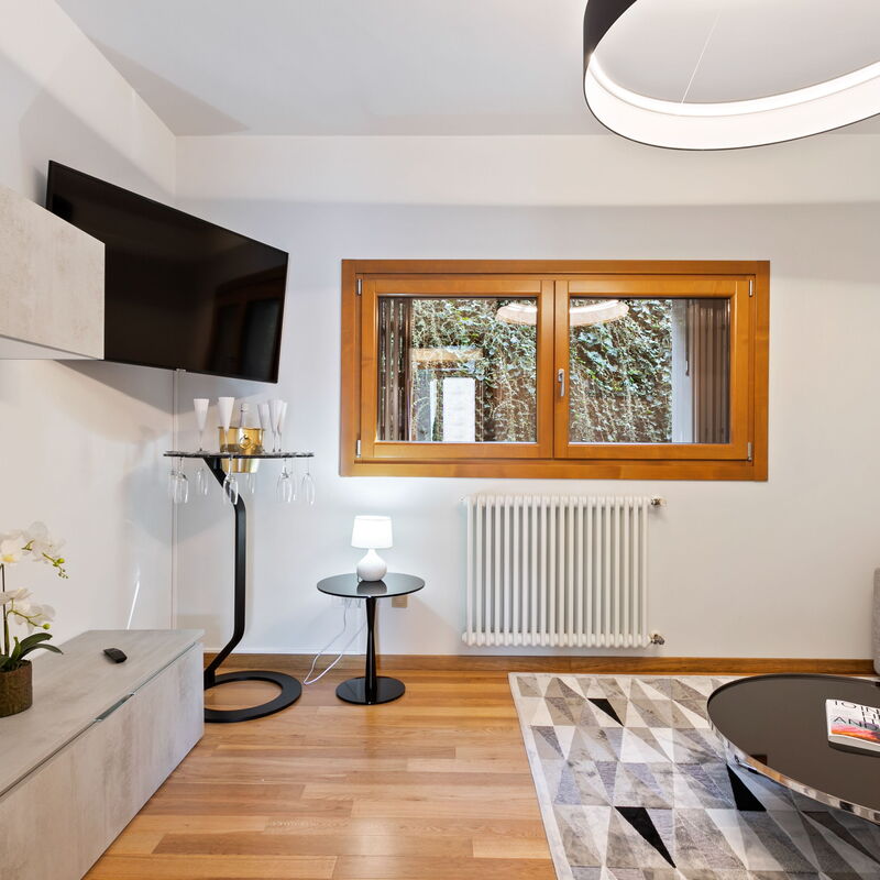 Vista 180: Living Room