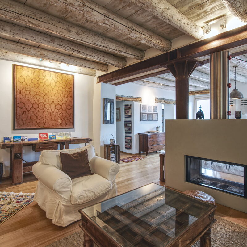 Ca Sbrisiga In Moltrasio: Dining Room, Living Room