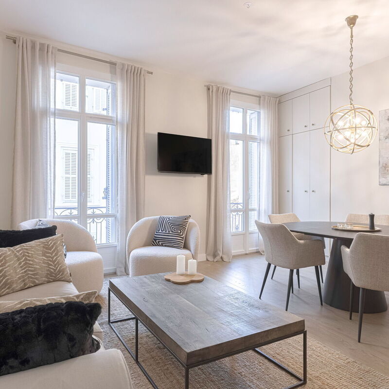 Appartement De Luxe, Meynadier