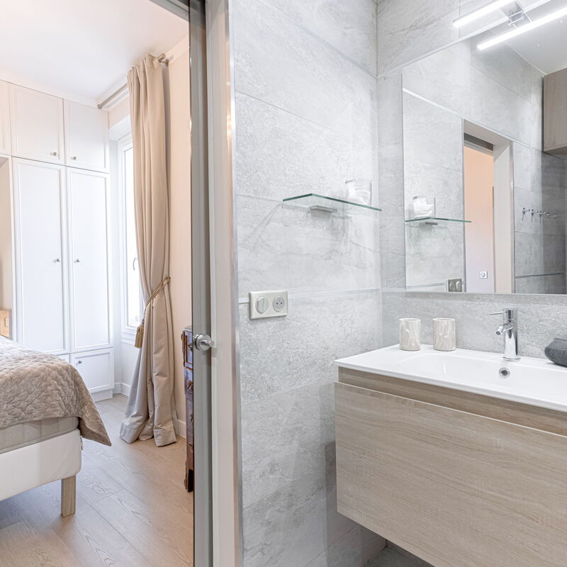Appartement De Luxe, Meynadier: Bagno, Camera da letto