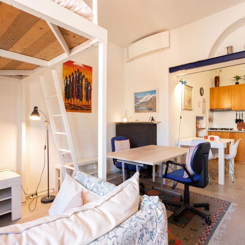 Accademia: Studio Apartment Milan 
Mid term Milan