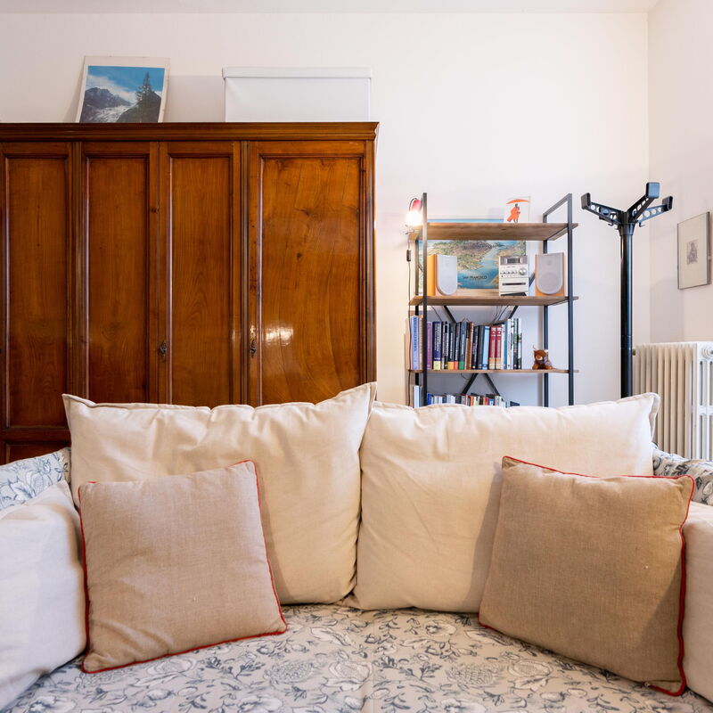 Accademia: Studio Apartment Milan 
Mid term Milan