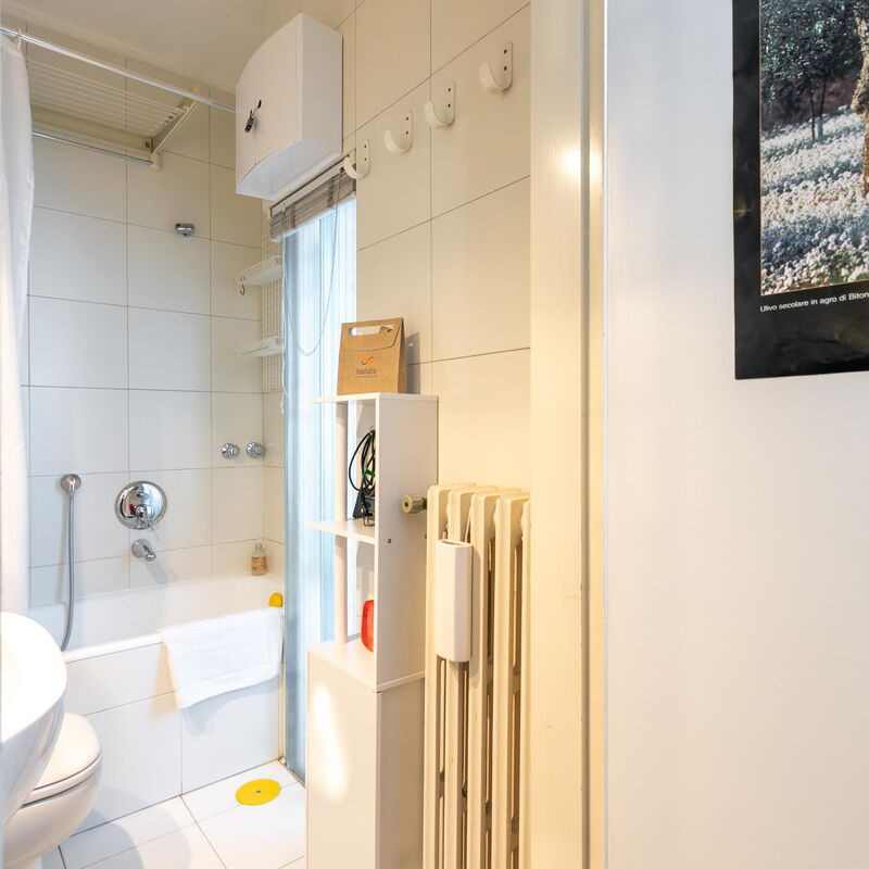 Accademia: Studio Apartment Milan 
Mid term Milan
