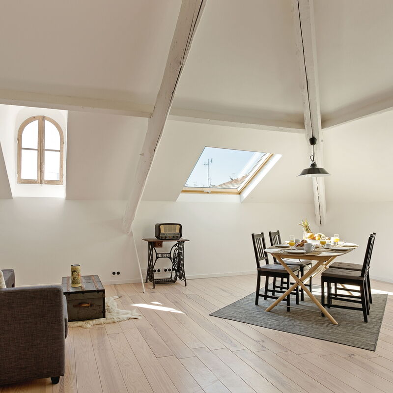 Aura Apartments: Dining Room, Living Room