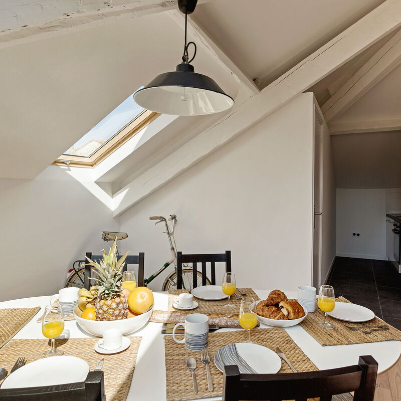 Aura Apartments: Dining Room, Living Room