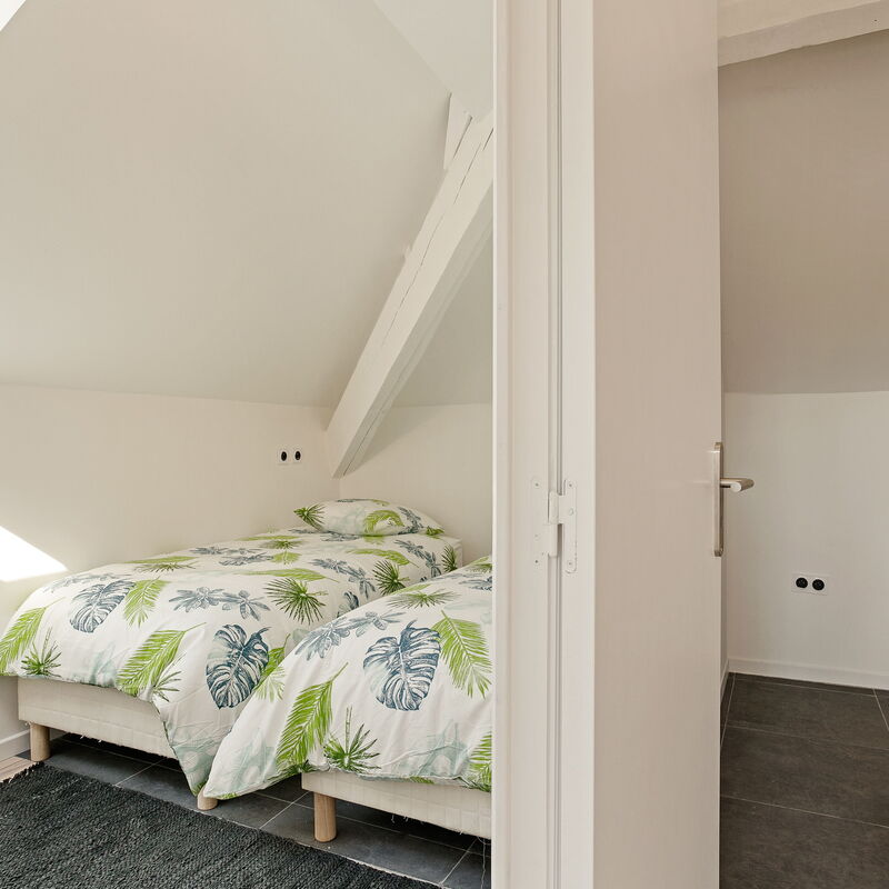 Aura Apartments: Bedroom, Kitchen