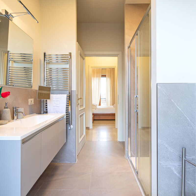 Largo Quinto Alpini: Salle de bain