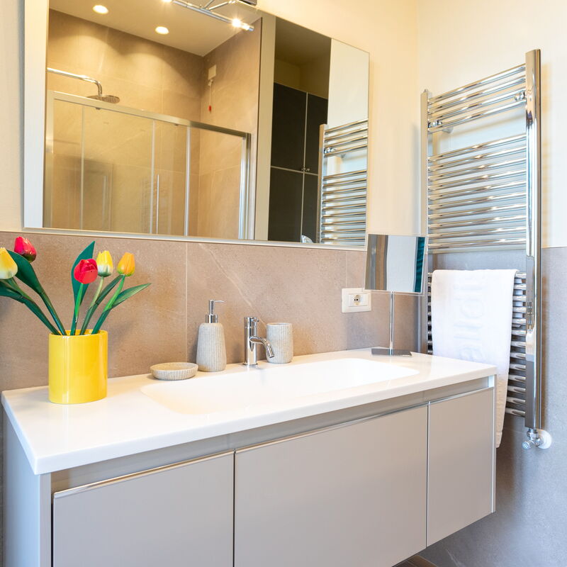 Largo Quinto Alpini: Salle de bain